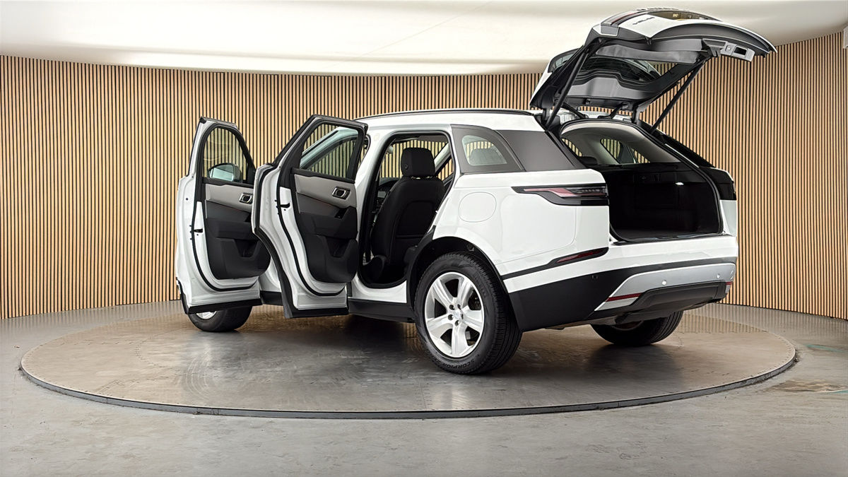 More views of Land Rover Range Rover Velar