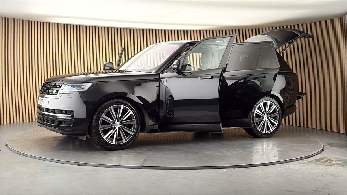 More views of Land Rover Range Rover