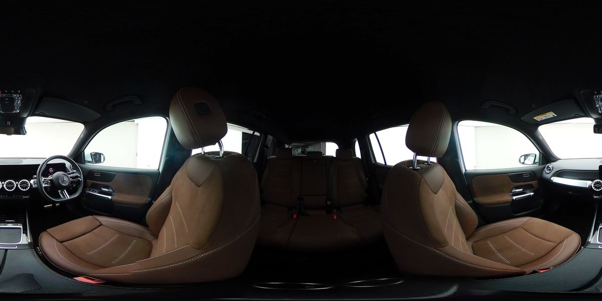 More views of Mercedes-Benz GLB