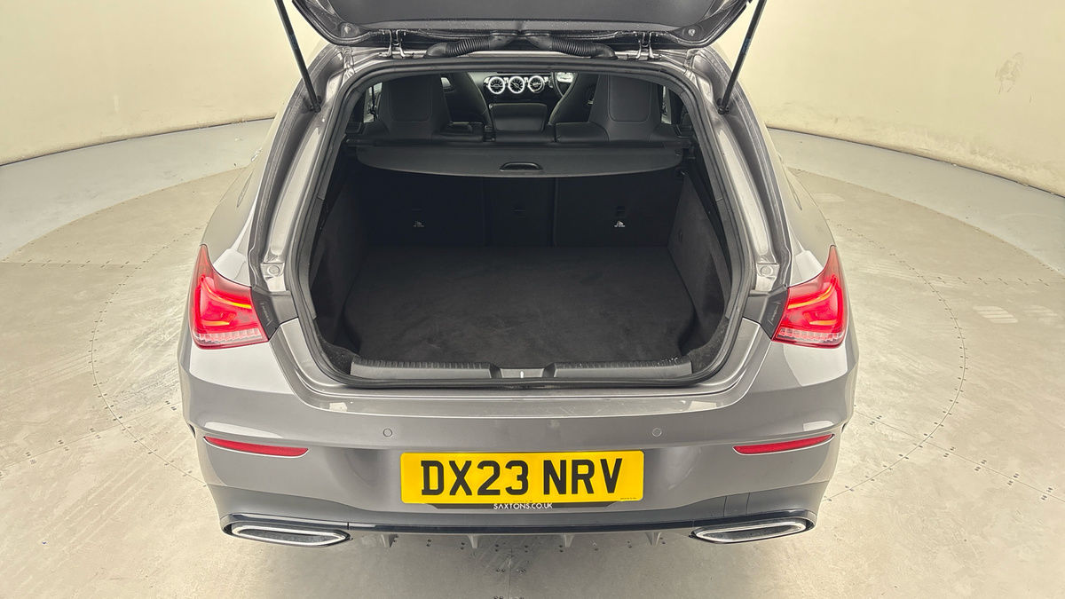 Mercedes-Benz CLA Image 11