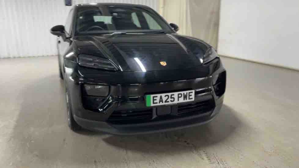 More views of Porsche Macan