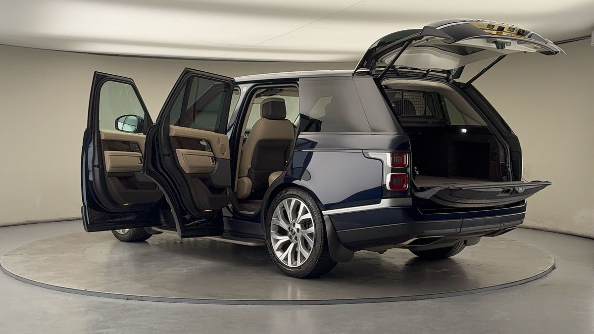 More views of Land Rover Range Rover