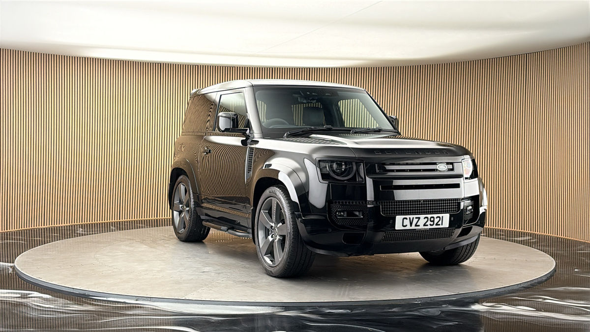 More views of Land Rover Defender 90