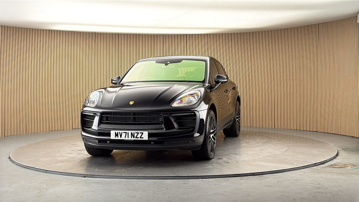 More views of Porsche Macan