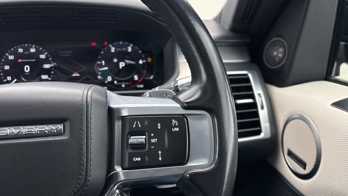 Land Rover Discovery Image 14