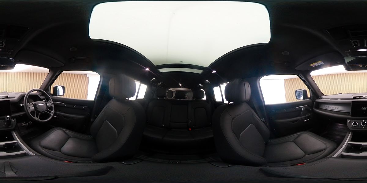 More views of Land Rover Defender 110