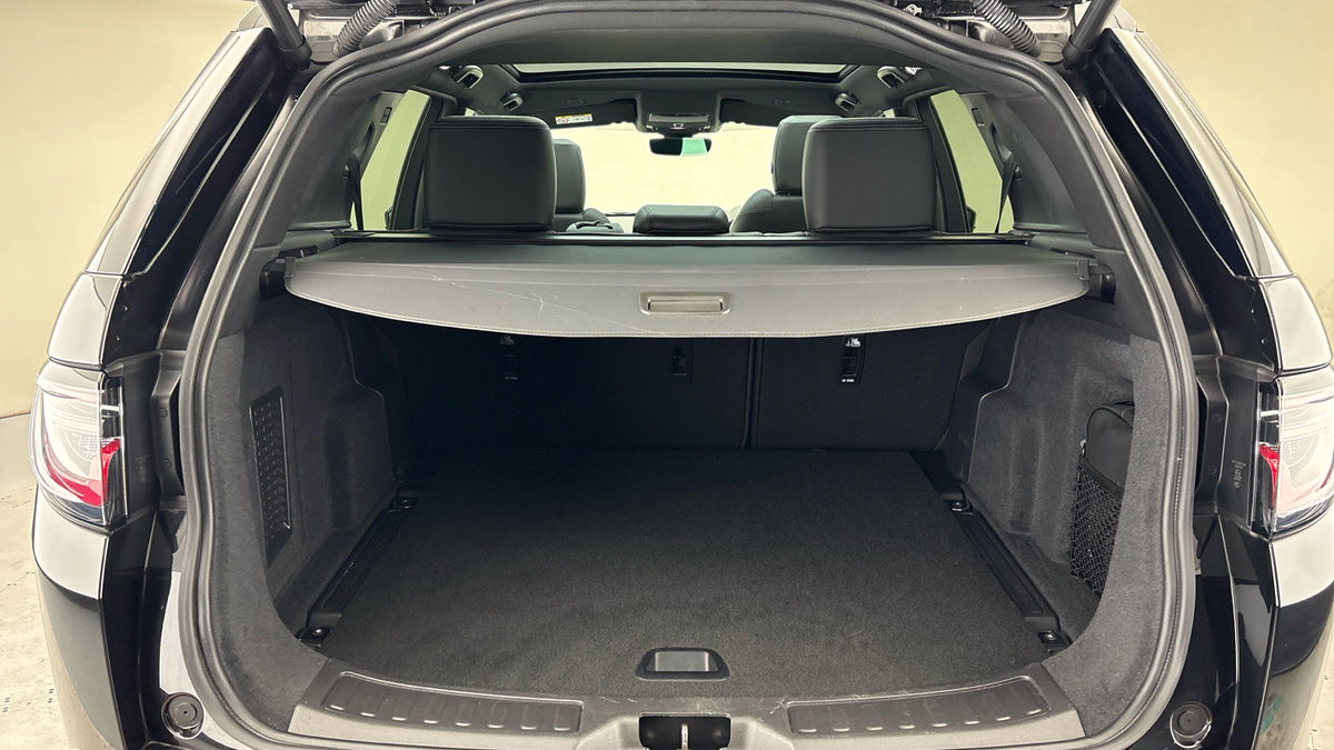 Land Rover Discovery Sport Image 11