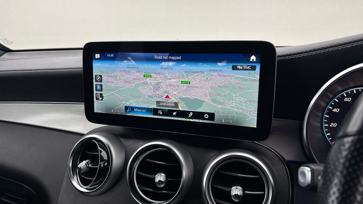 Mercedes-Benz GLC Image 17