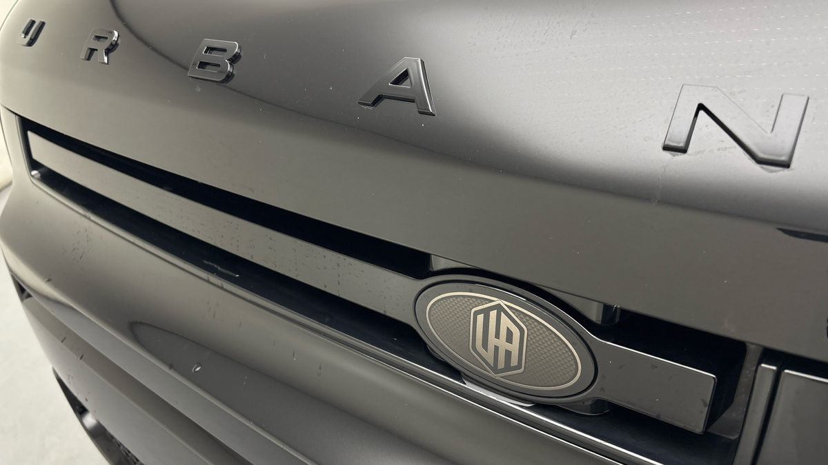 Land Rover Defender 110 Urban Image 24