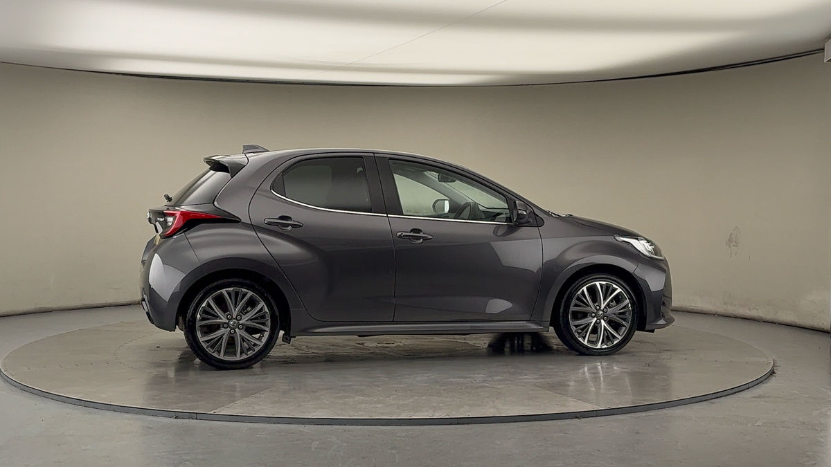 More views of Toyota Yaris