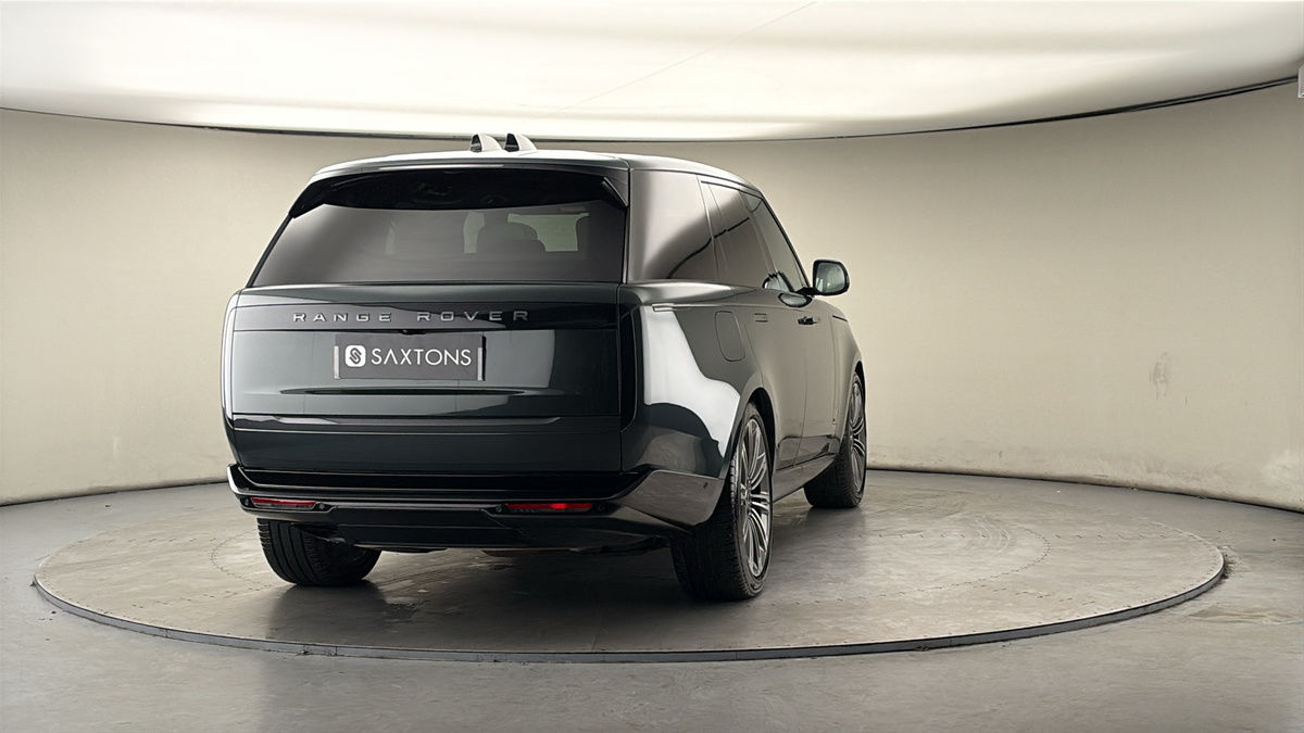 More views of Land Rover Range Rover