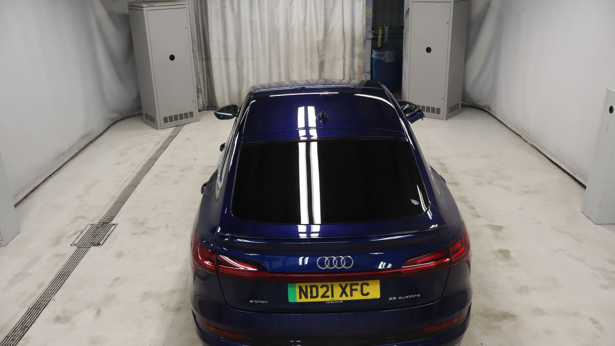 Audi e-tron Image 8