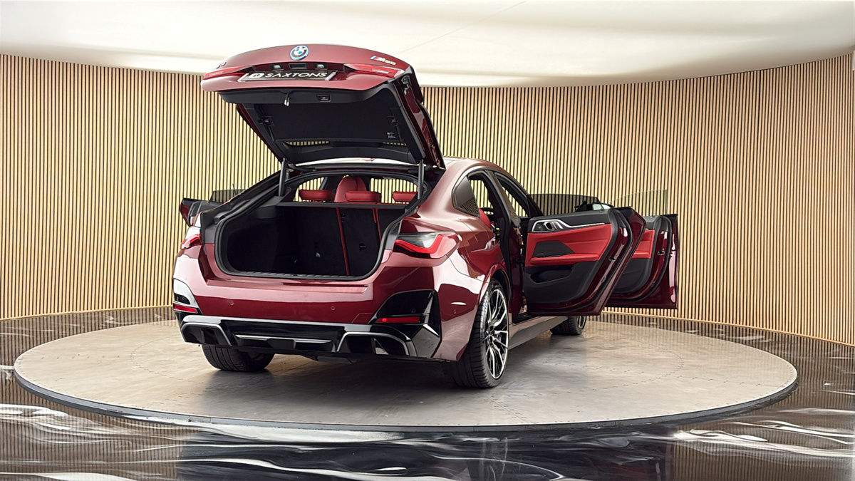 More views of BMW i4