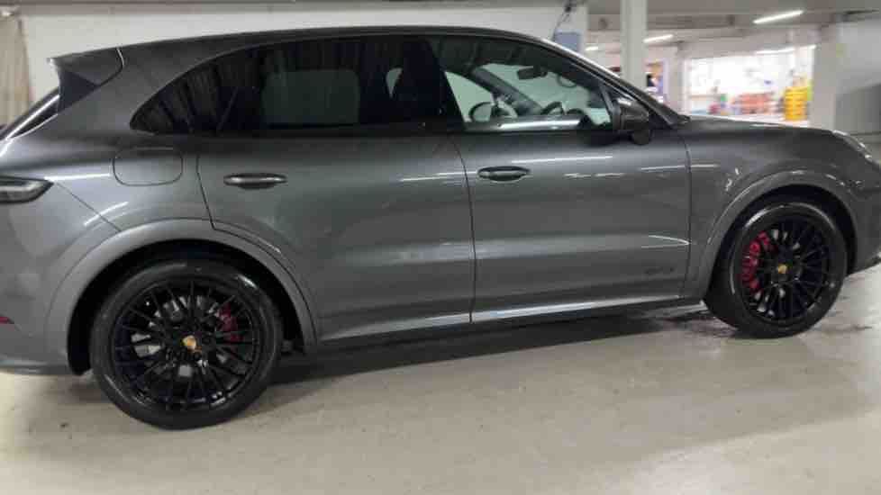 More views of Porsche Cayenne