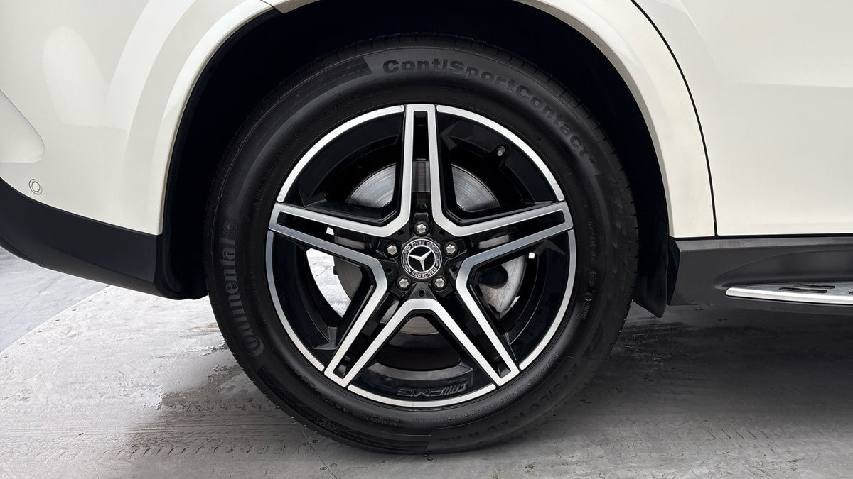 Mercedes-Benz GLE Image 10