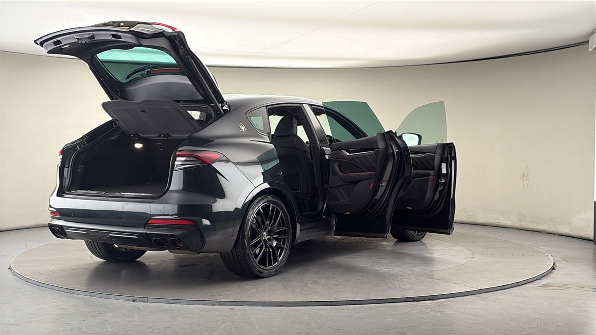 More views of Maserati Levante