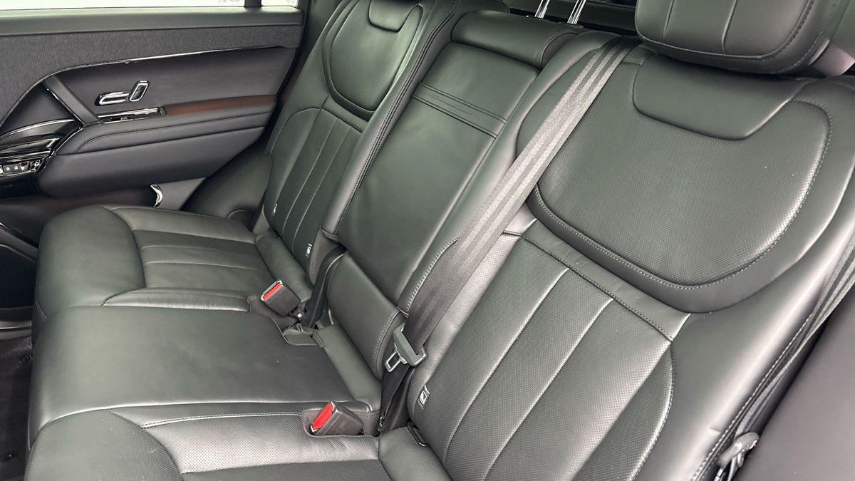 Land Rover Range Rover Sport Image 8