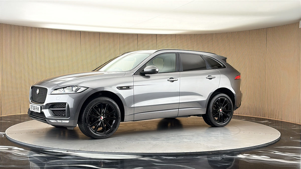 More views of Jaguar F-PACE