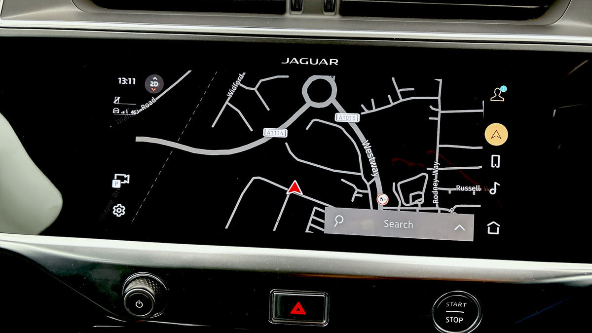 Jaguar I-PACE Image 18