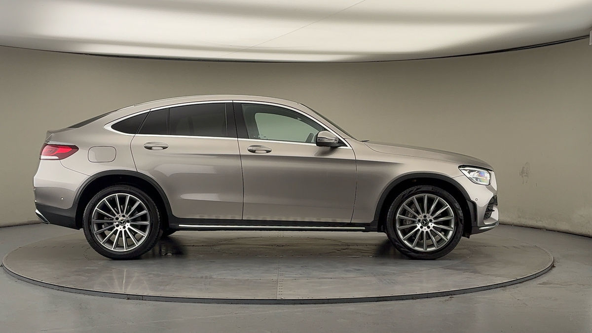 Mercedes-Benz GLC Image 16