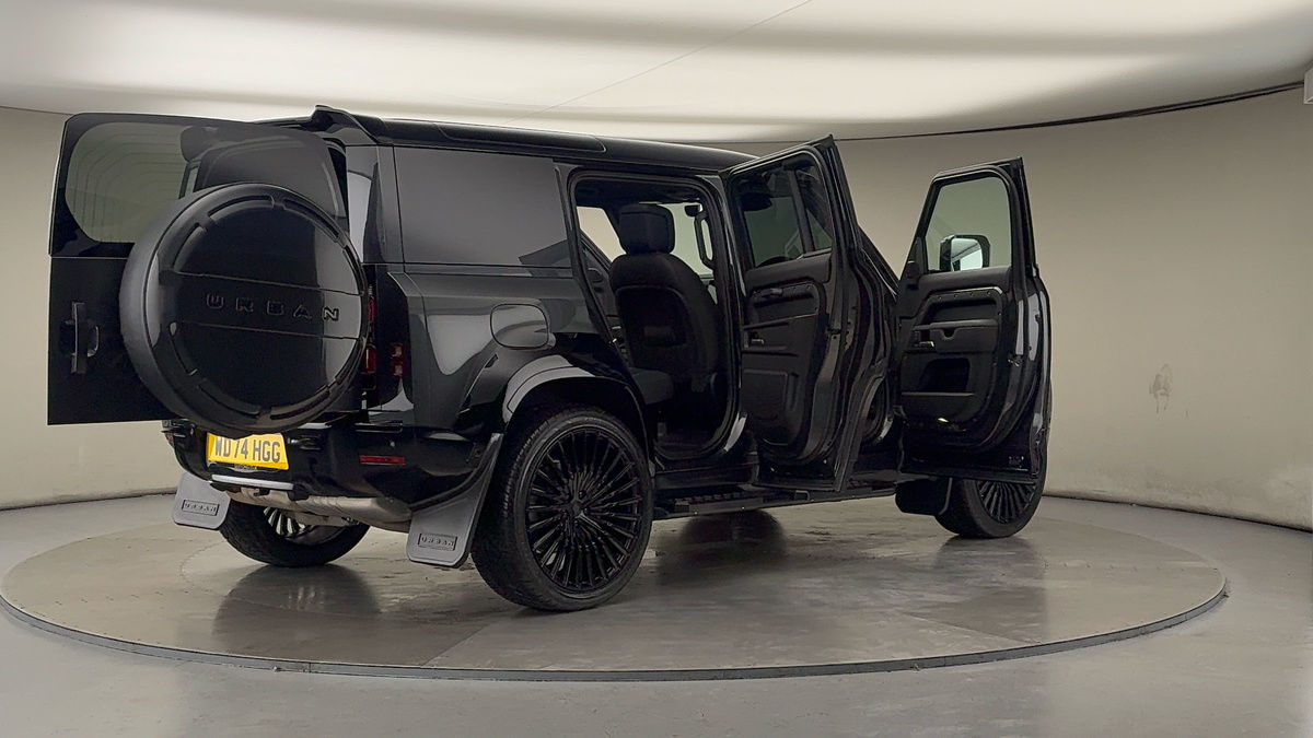 More views of Land Rover Defender 110