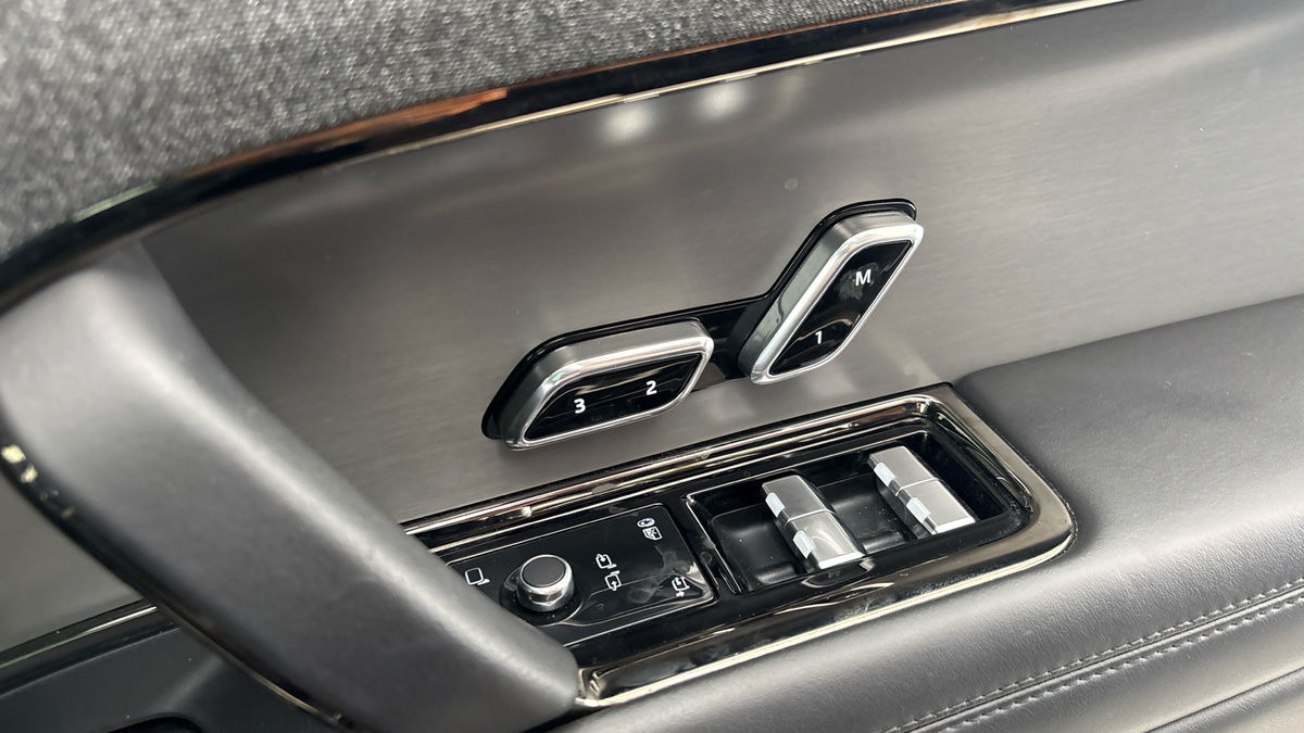 Land Rover Range Rover Sport Image 26