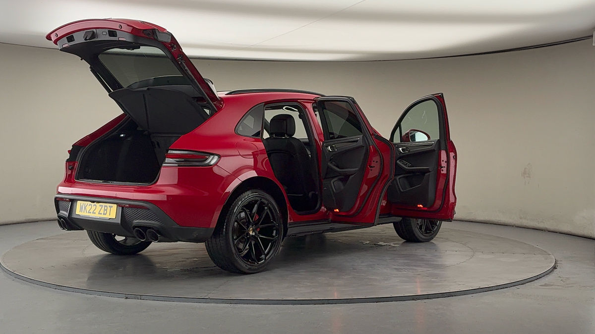 More views of Porsche Macan