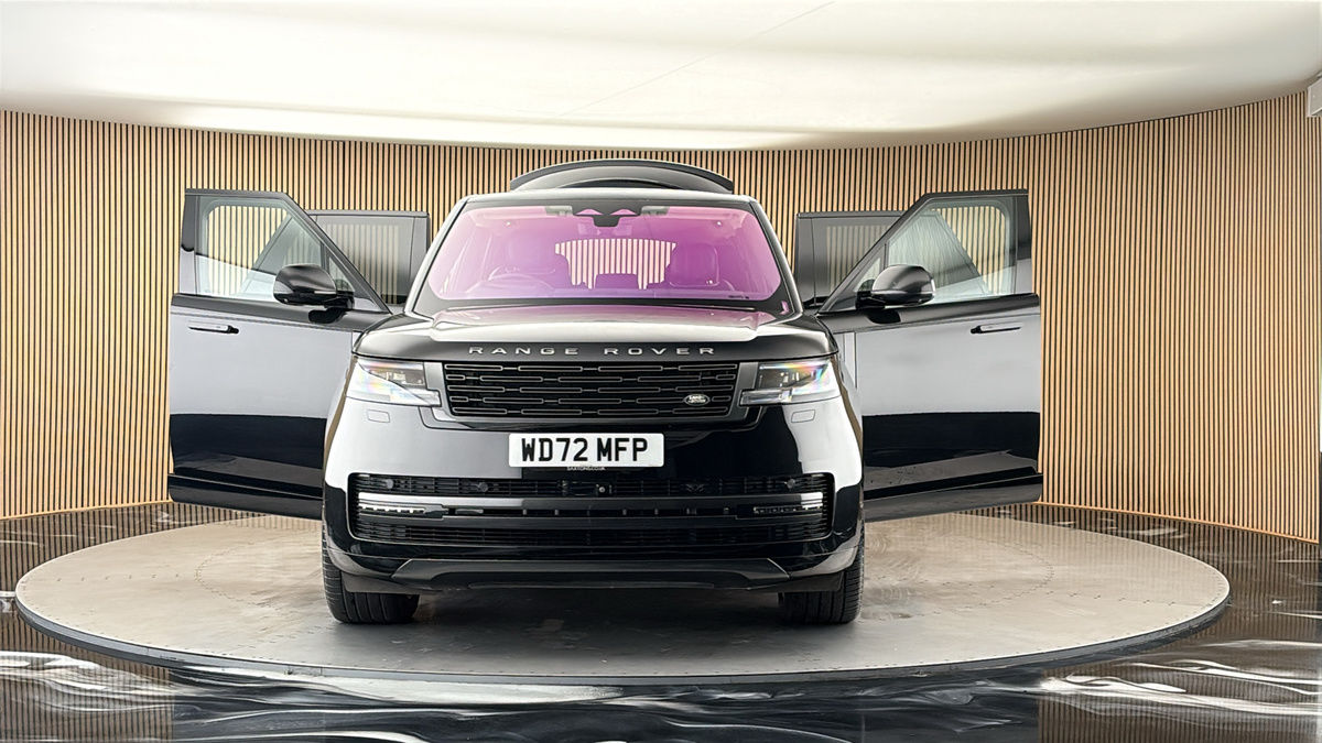 More views of Land Rover Range Rover