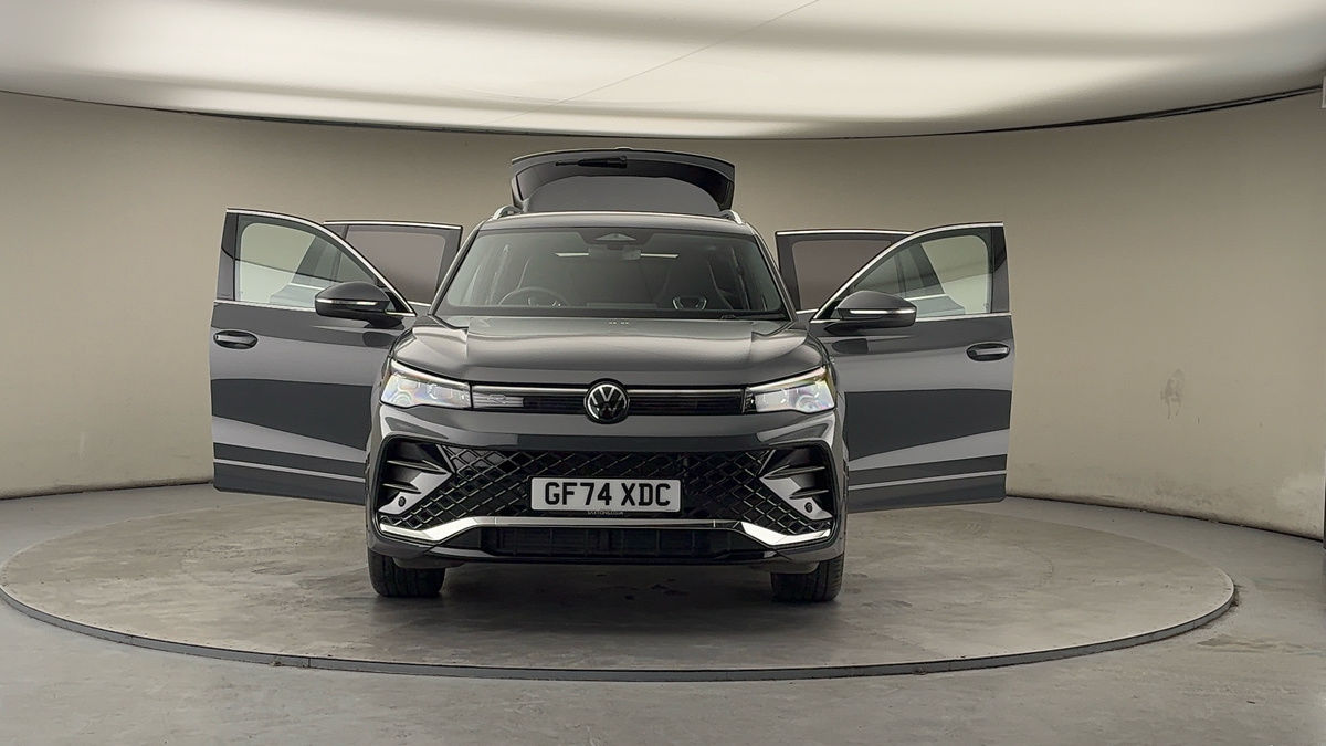 More views of Volkswagen Tiguan