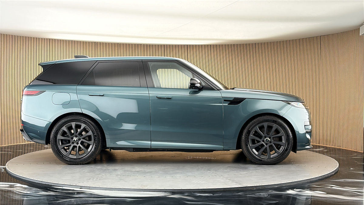 Land Rover Range Rover Sport Image 16