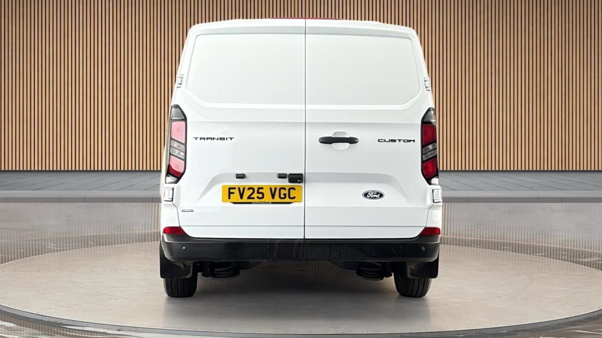 Ford Transit Custom Image 4