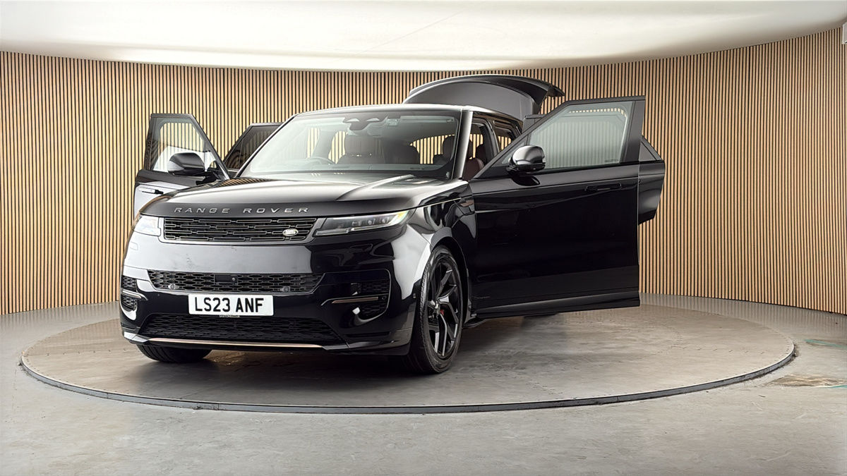 More views of Land Rover Range Rover Sport