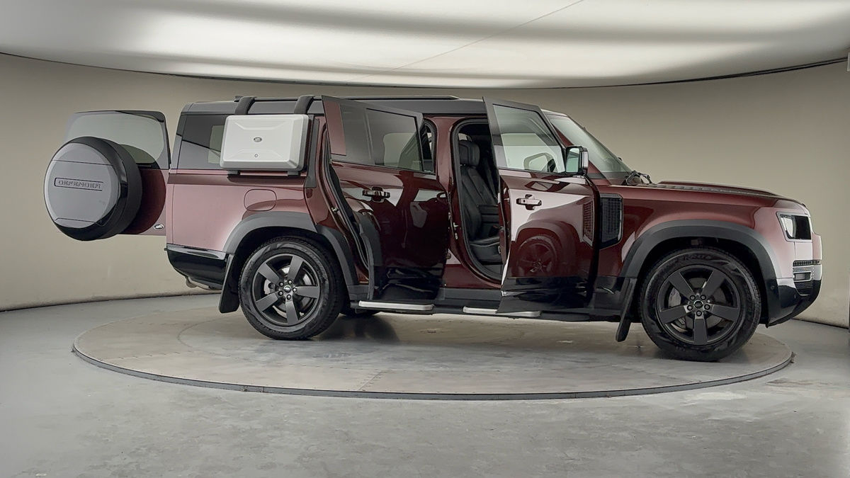 More views of Land Rover Defender 130