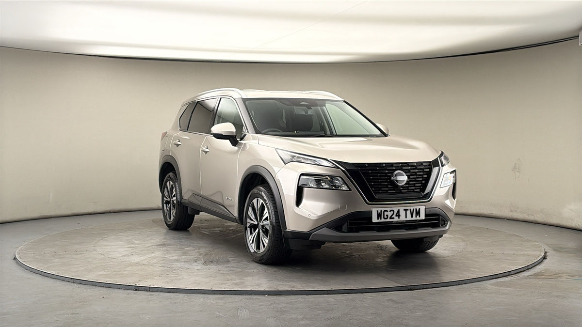 More views of Nissan X-Trail