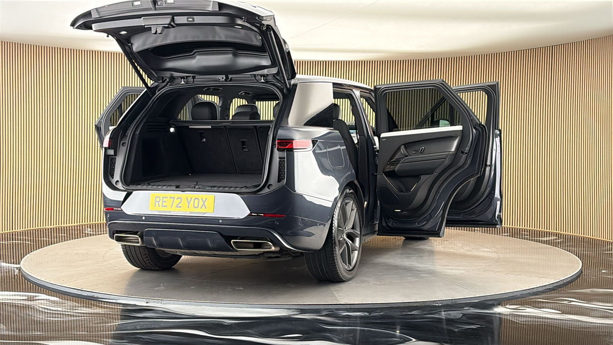 More views of Land Rover Range Rover Sport