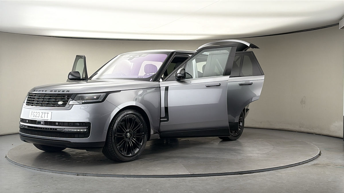 More views of Land Rover Range Rover