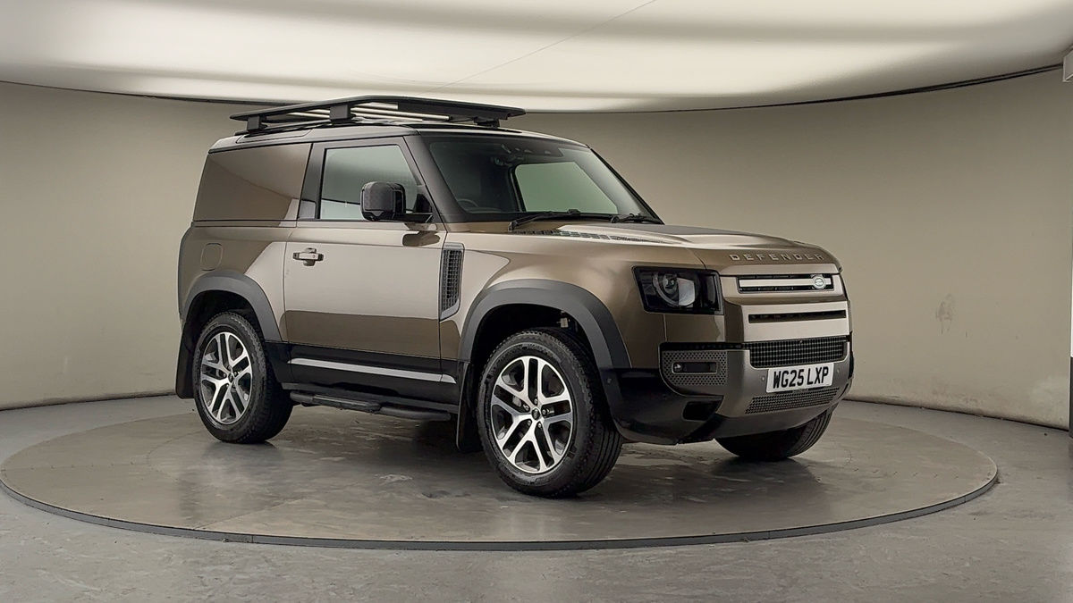 More views of Land Rover Defender 90