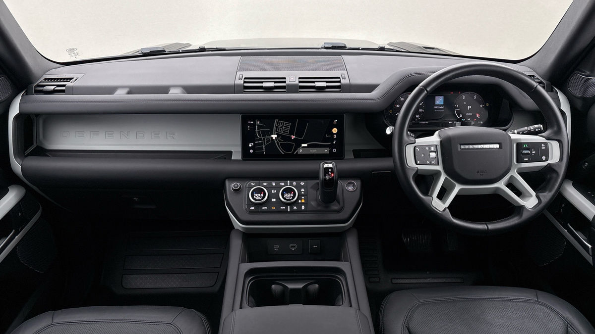 Land Rover Defender 110 Urban Image 12