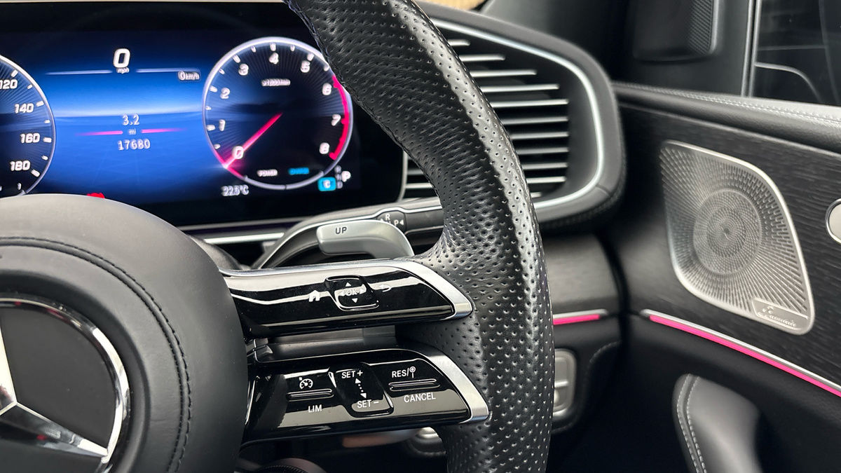 Mercedes-Benz GLE Image 14