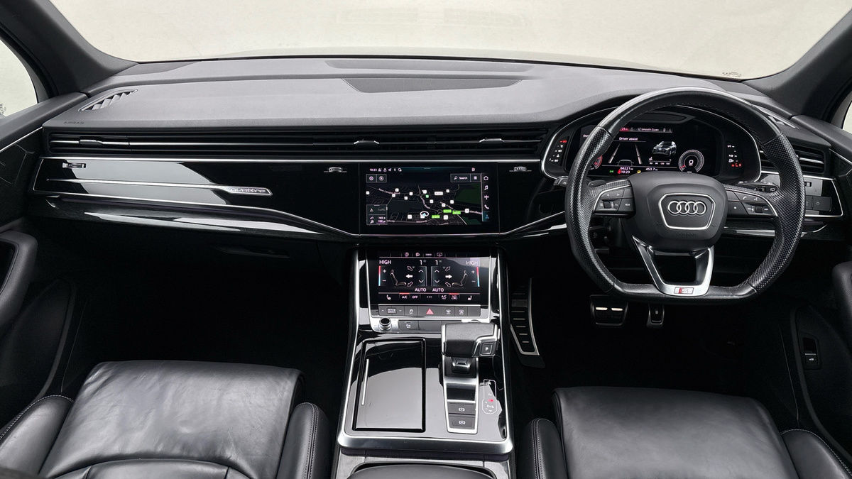 Audi Q7 Image 12