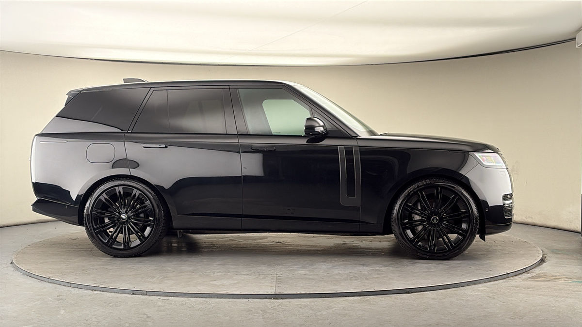 More views of Land Rover Range Rover