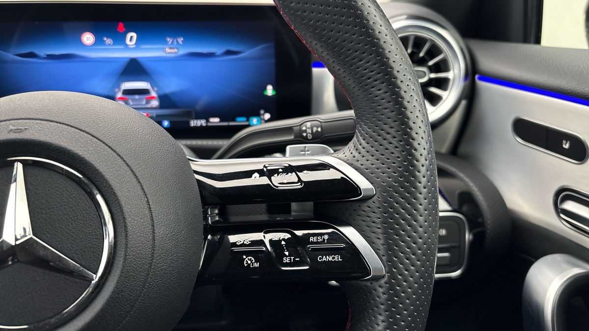 Mercedes-Benz A Class Image 14