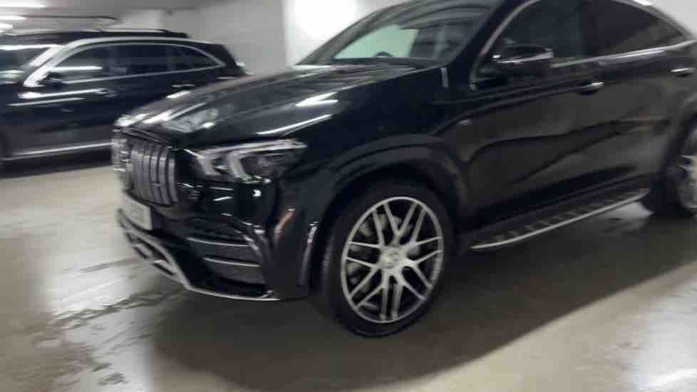 More views of Mercedes-Benz GLE