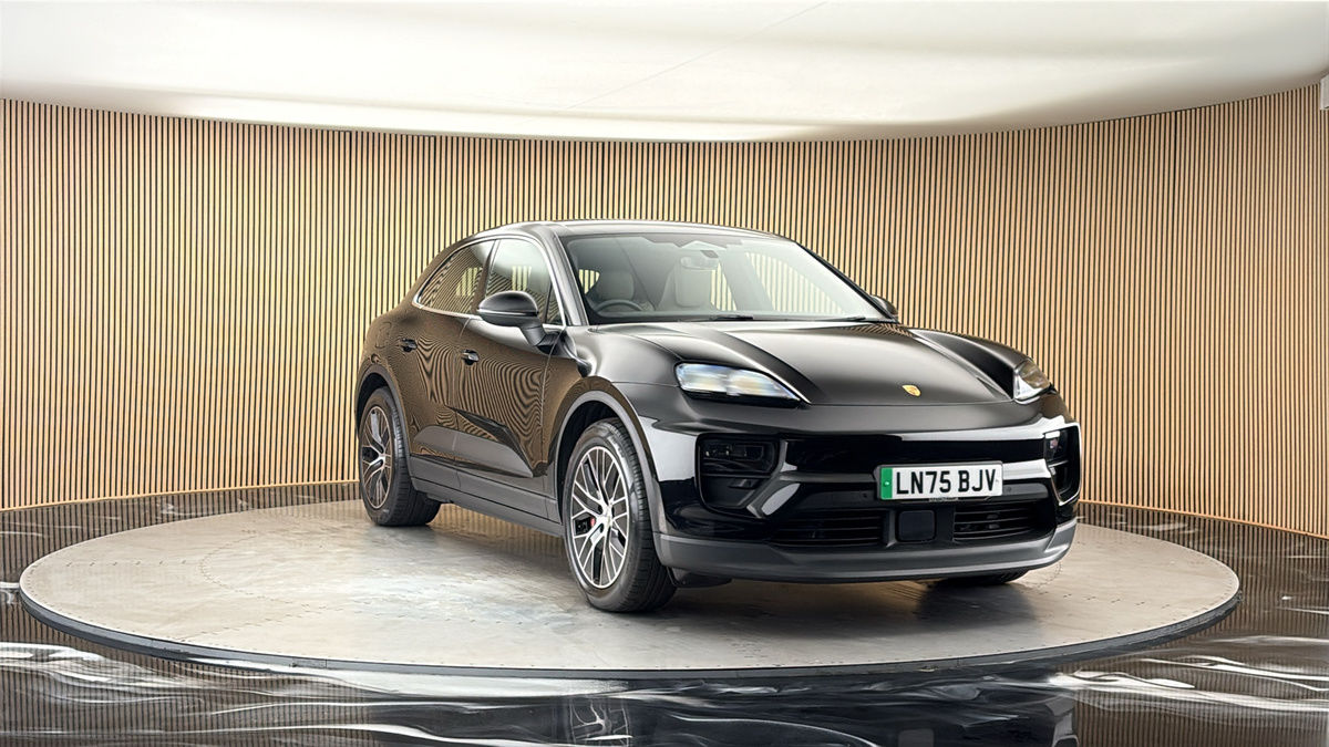 More views of Porsche Macan