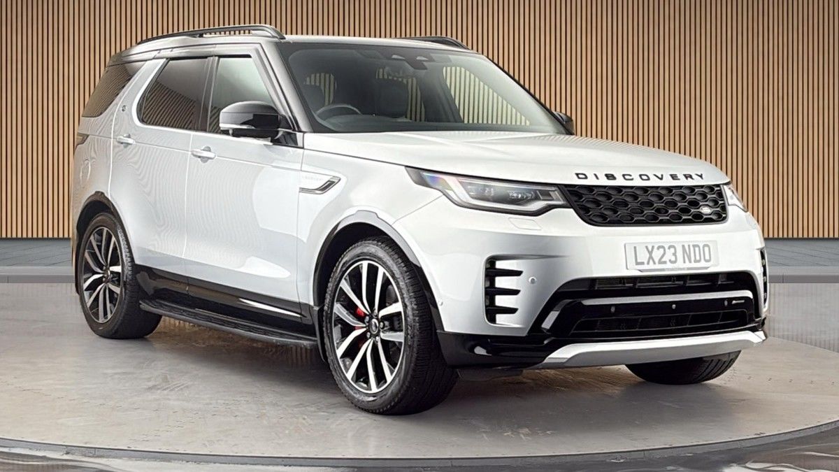 Land Rover Discovery Sticky Header Image