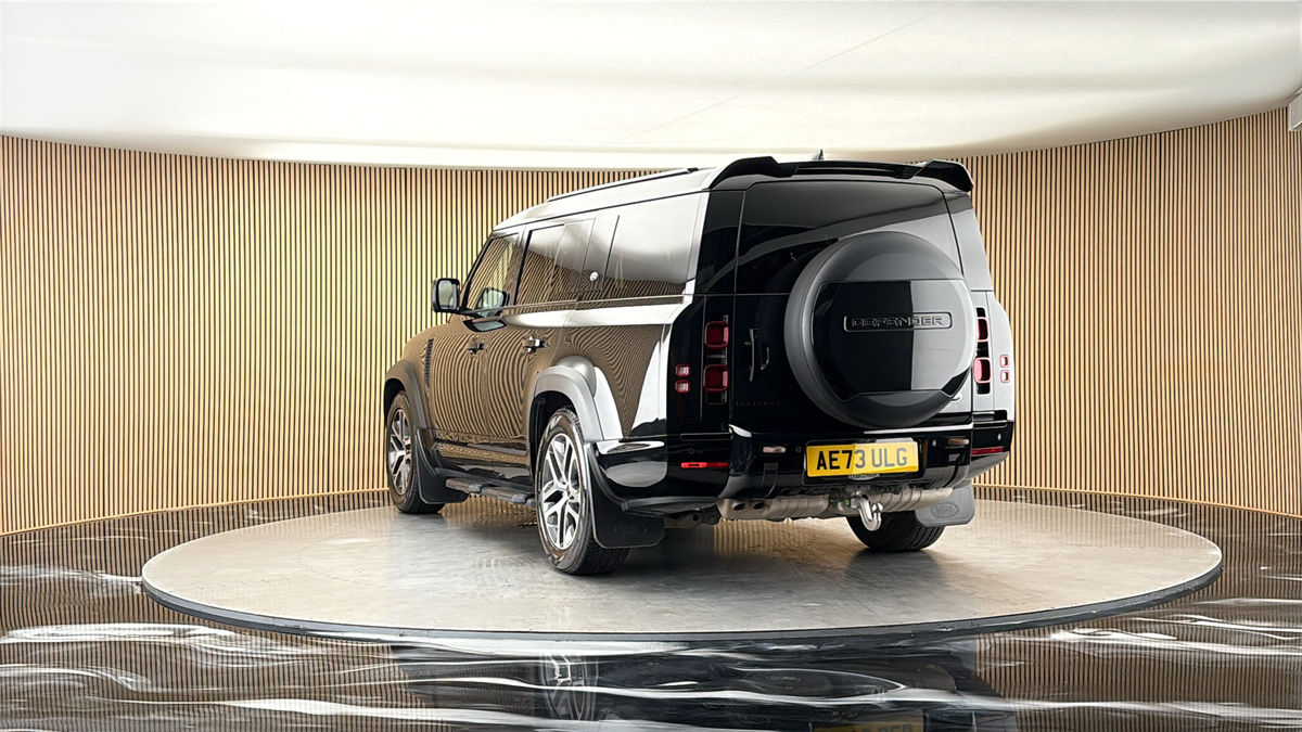 More views of Land Rover Defender 130
