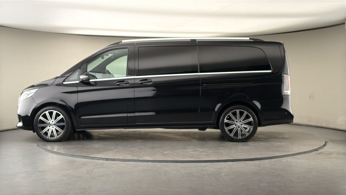 Mercedes-Benz V Class Image 15
