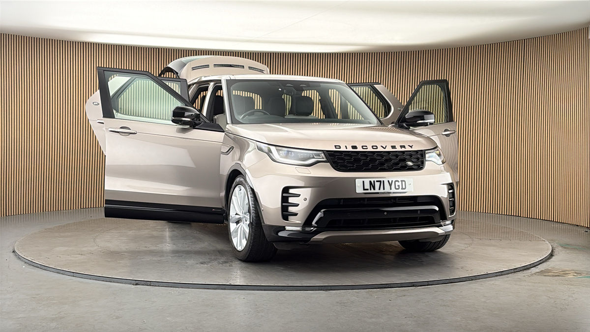 More views of Land Rover Discovery