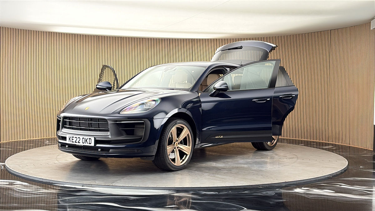 More views of Porsche Macan