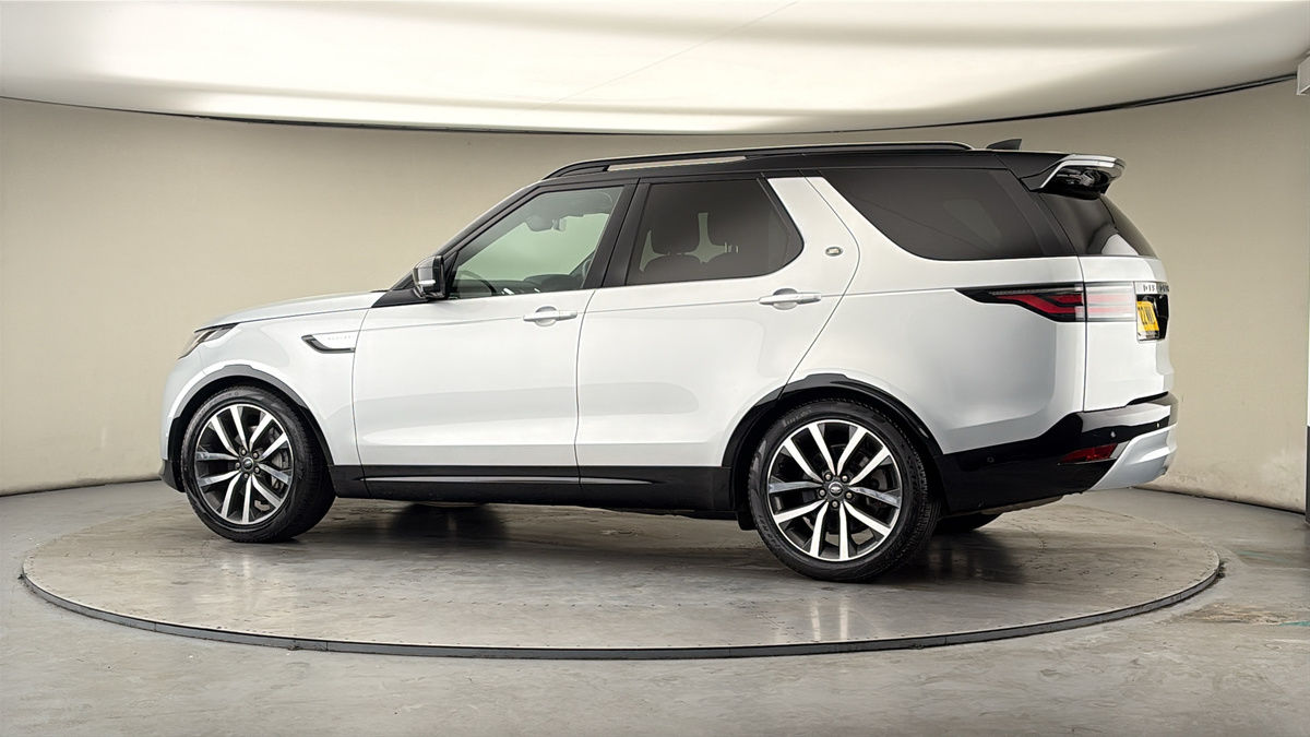 More views of Land Rover Discovery